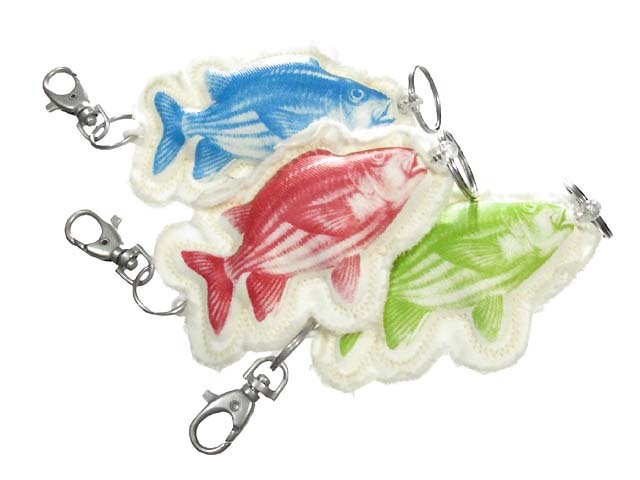 FISH IT OUT retractable key ring