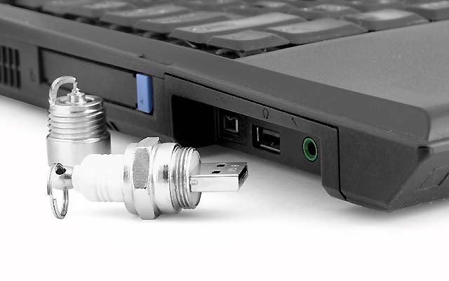 Spark Plug USB Flash Drive