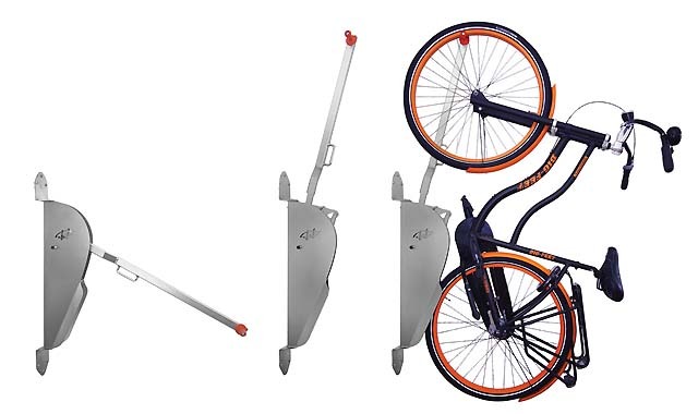 ガス ダンパー で簡単に自転車が吊り上がります。